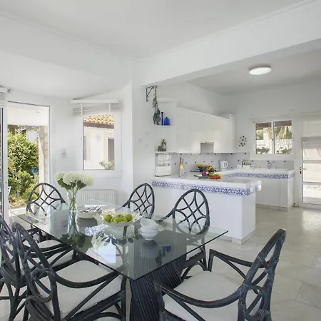 How To Rent Your Own In Protaras With Fantastic Private Pool, Protaras 1534 Villa Ajía Nápa
